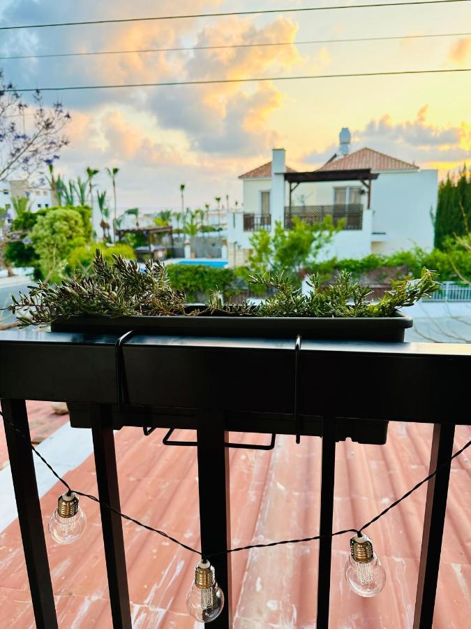 Arya Seaview Apartment In The Heart Of Coral Bay (Adults Only) Εξωτερικό φωτογραφία